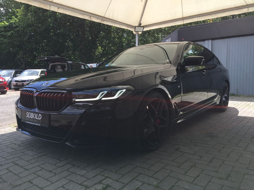 Bild des Angebotes BMW M550i xDrive A/Autom/Laser-Licht/Leder/Panorama
