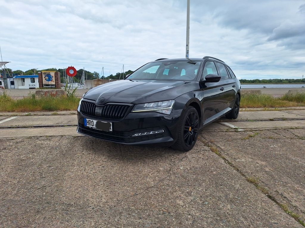 Bild des Angebotes Skoda Superb 2.0 TDI SCR DSG STYLE COMBI STYLE