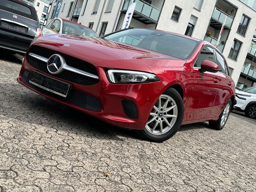 Bild des Angebotes Mercedes-Benz A180 d