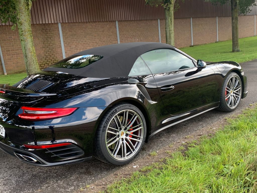 Bild des Angebotes Porsche 991 Turbo Cabriolet 26.800 km - Garantie