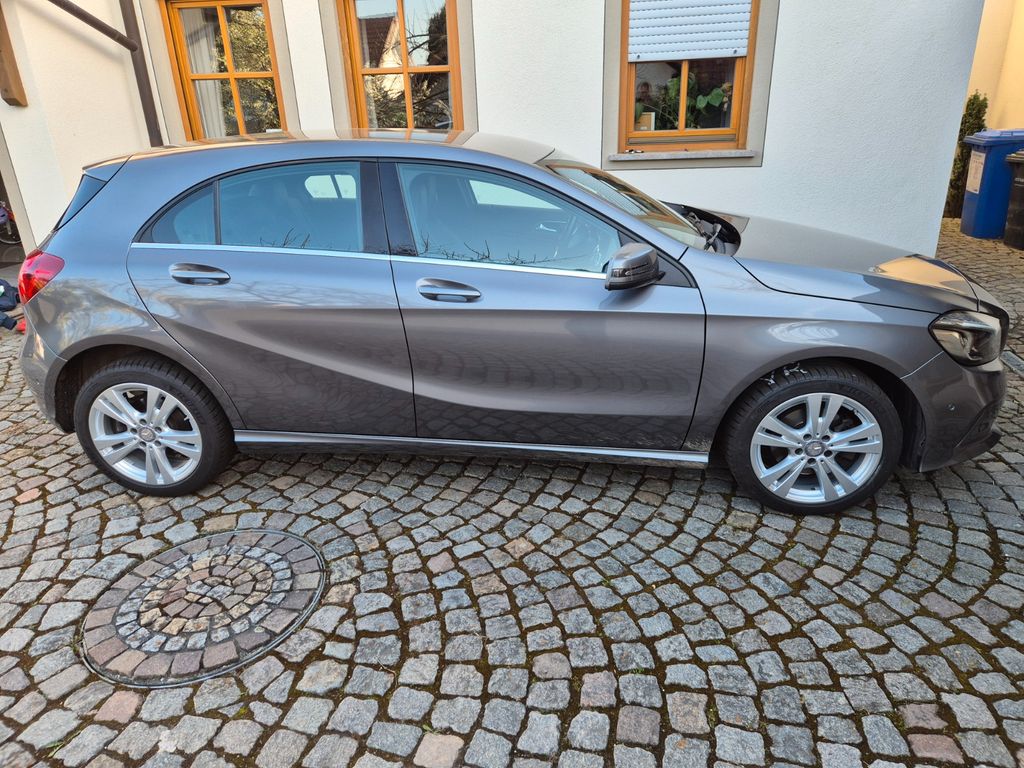 Bild des Angebotes Mercedes-Benz Urban "Score" | LED | Sportsitze