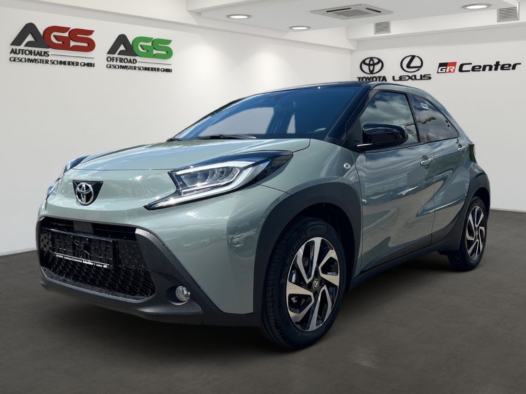 Bild des Angebotes Toyota Aygo X Air Teamplayer 1.0l Faltdach Automatik -