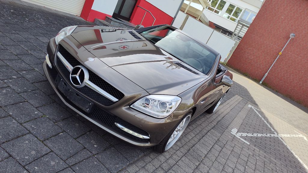 Bild des Angebotes Mercedes-Benz SLK 200 AutoAirscarf LederNavi 18Zoll Scheckheft