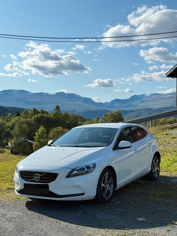 Bild des Angebotes Volvo V40 D2 Summum