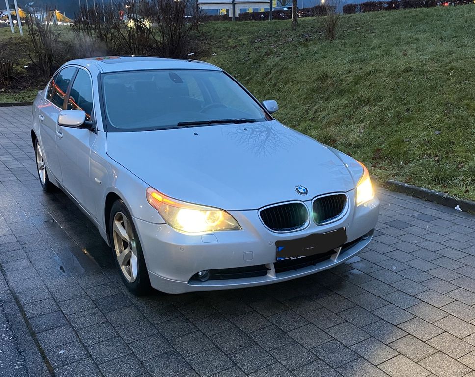 Bild des Angebotes BMW 520i -