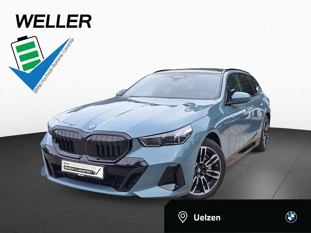 Bild des Angebotes BMW 550e xDrive T M Sport DA-Pro,B&W,M-Sitz,Pano,AHK