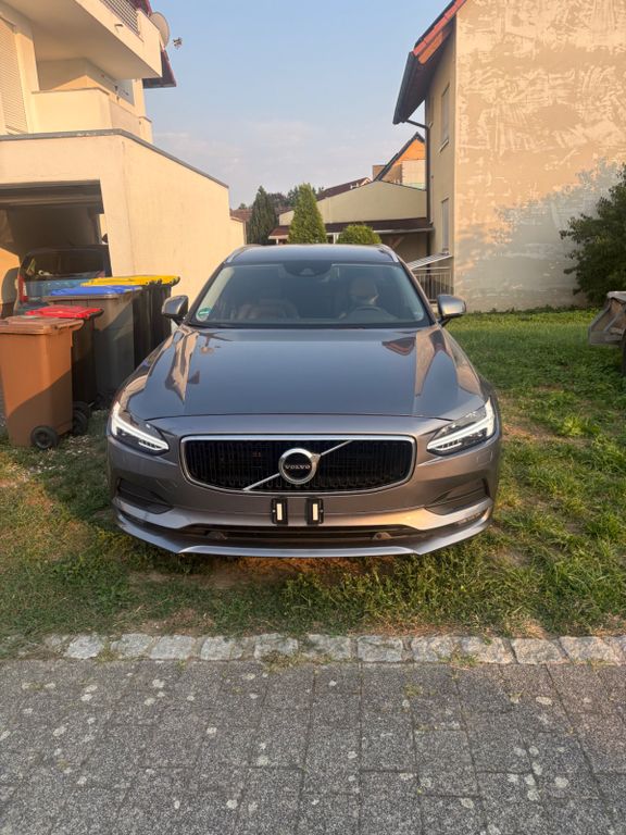 Bild des Angebotes Volvo V90 D4 AWD Momentum Geartronic Momentum