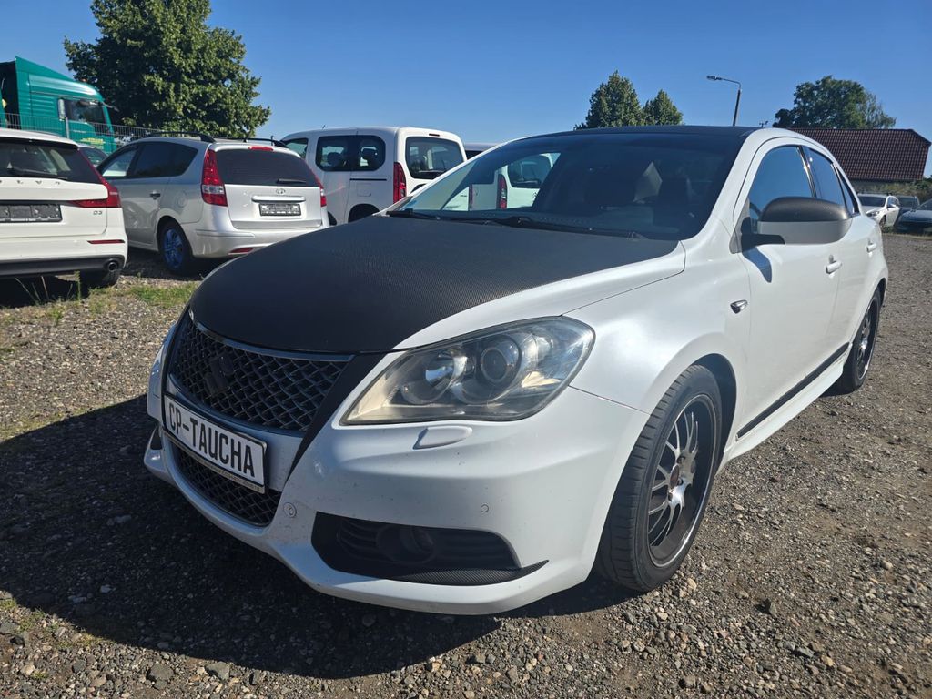 Suzuki Kizashi Sport, LEDER, XENON, TÜV 11/2026