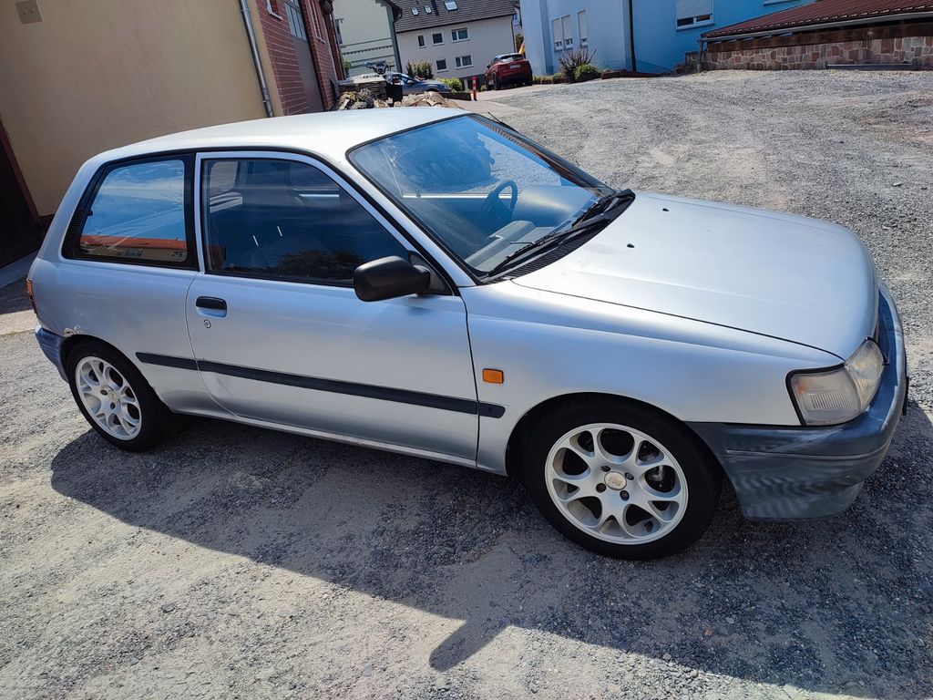 Bild des Angebotes Toyota Starlet 1.3 XLi XL