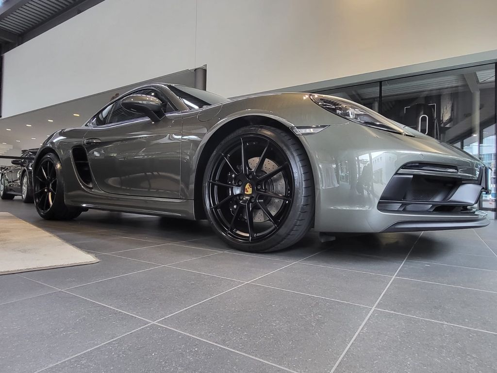 Bild des Angebotes Porsche 718 GTS 4.0 · Handschalter · Aventuringrün
