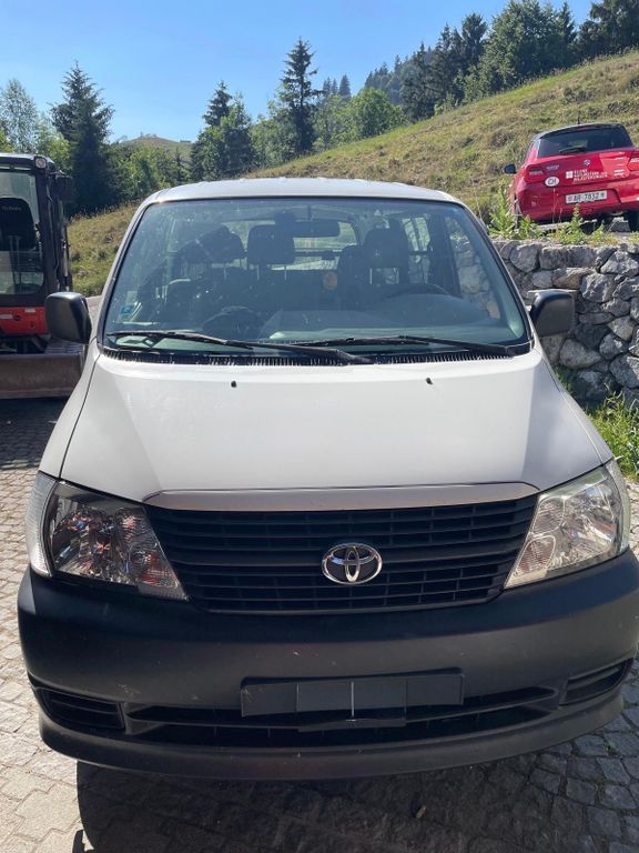 Bild des Angebotes Toyota Hiace 4x4 Lkw Zulassung 6-Sitzer