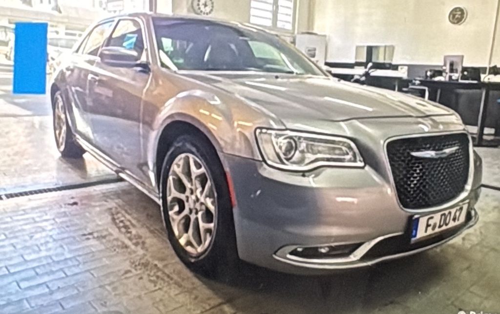 Bild des Angebotes Chrysler 300 Platinum LPG Prins 100L Allrad- Top gepflegt