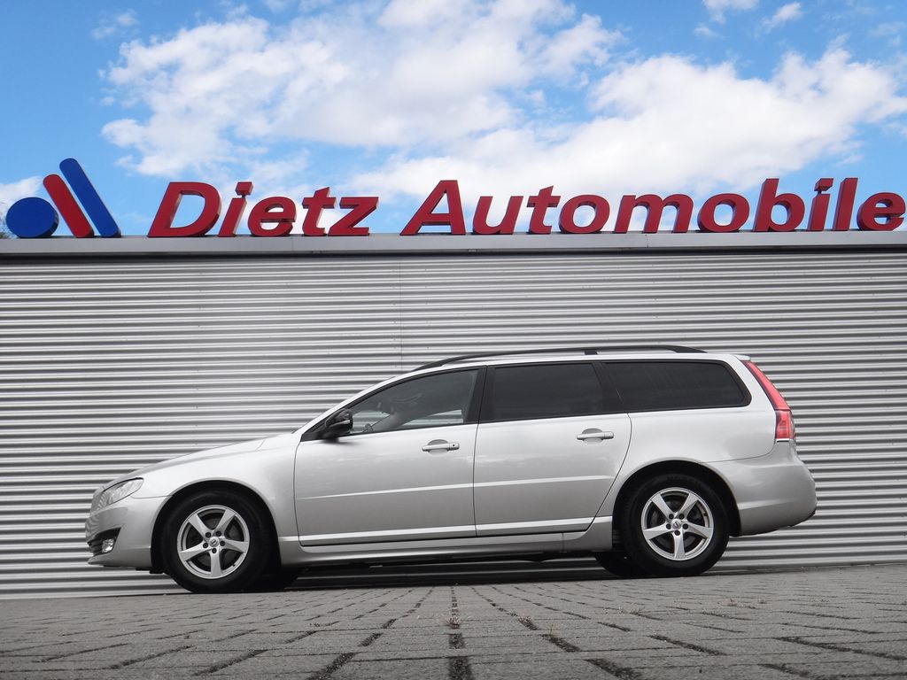 Bild des Angebotes Volvo V70 2.0 Linje Svart Gerne Finanzierung+++