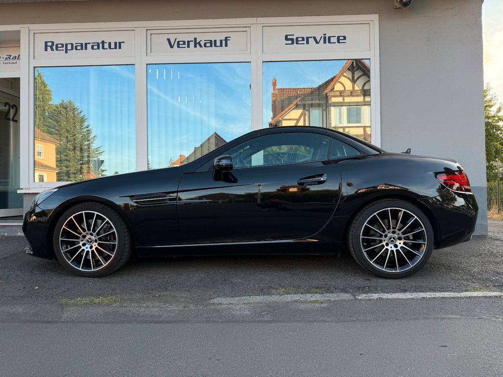 Bild des Angebotes Mercedes-Benz SLC 300 AMG +Night+COMAND+KeyGo+ILS+MagicSky+H&K