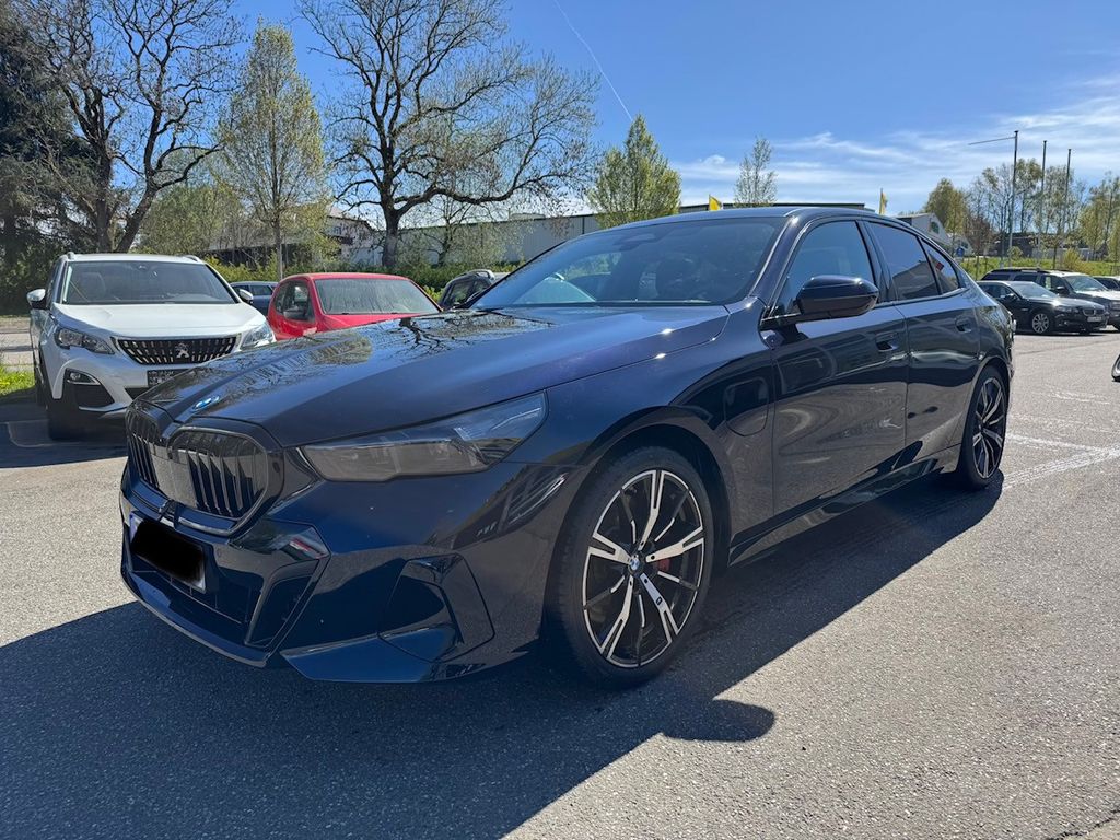 Bild des Angebotes BMW 550 5 Limousine 550 e xDrive M Sport