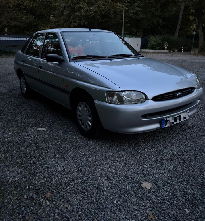 Bild des Angebotes Ford Escort 1.4i Flair Flair