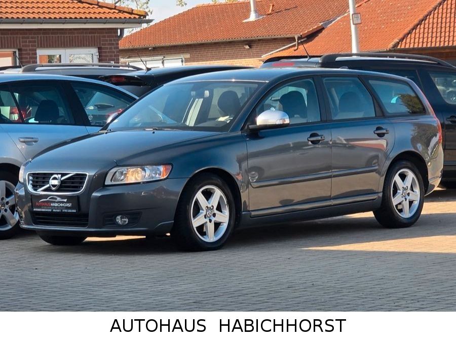 Bild des Angebotes Volvo V50 Kombi 1.6 D Edition R- Design /Vollleder