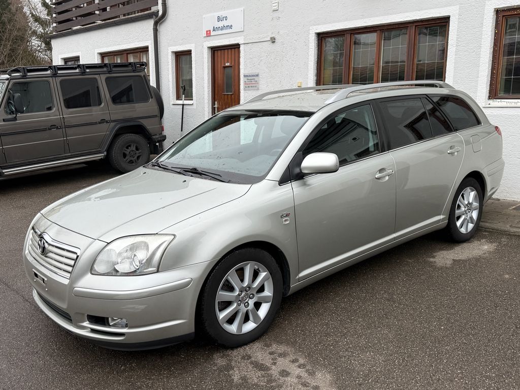 Bild des Angebotes Toyota Avensis Kombi 2.0 D-4D Travel