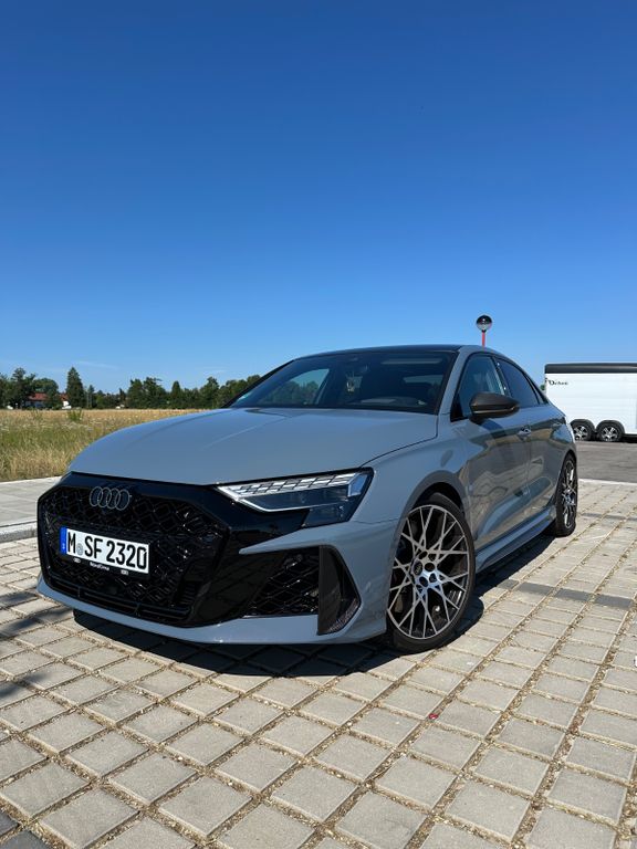 Bild des Angebotes Audi RS3 Limo *Carbon*280*MemSitz*Garantie*Kemora*