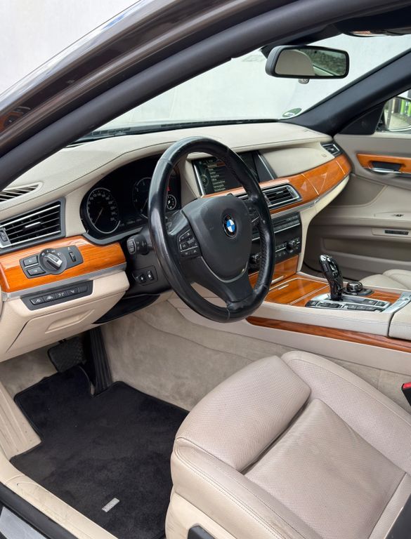 Bild des Angebotes BMW 730d xDrive - Frisch TÜV, Top Ausstattung