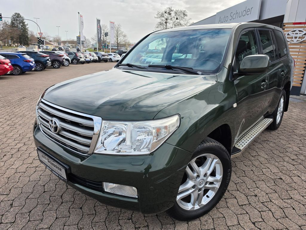 Toyota Land Cruiser 200 Executive V8