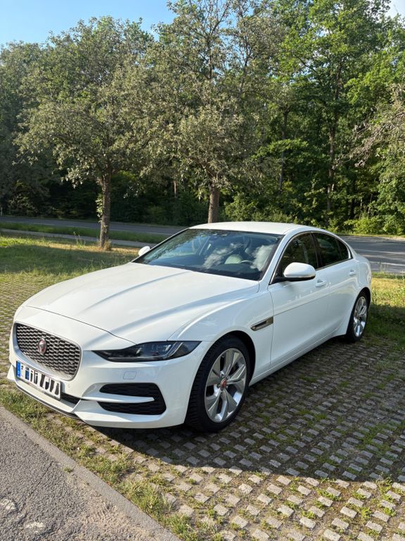 Bild des Angebotes Jaguar XE D180 S S