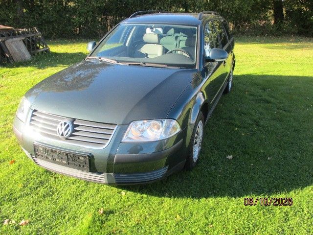 Volkswagen Passat Variant 1.6 Variant TÜV neu Okt. 2028