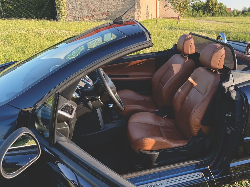 Bild des Angebotes Peugeot 207 CC Cabrio, Leder, Sitzheizung, Klima