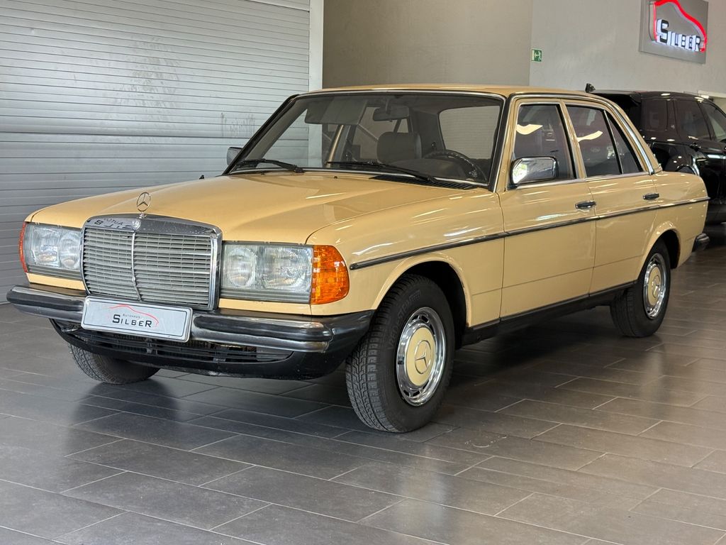 Bild des Angebotes Mercedes-Benz 240 D 1.Hand H-Zullasung