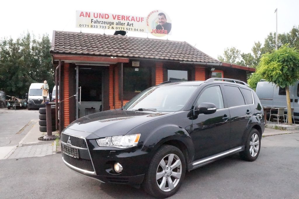 Mitsubishi Outlander 35 Jahre 4WD*Alu*AHK*2 Hand*