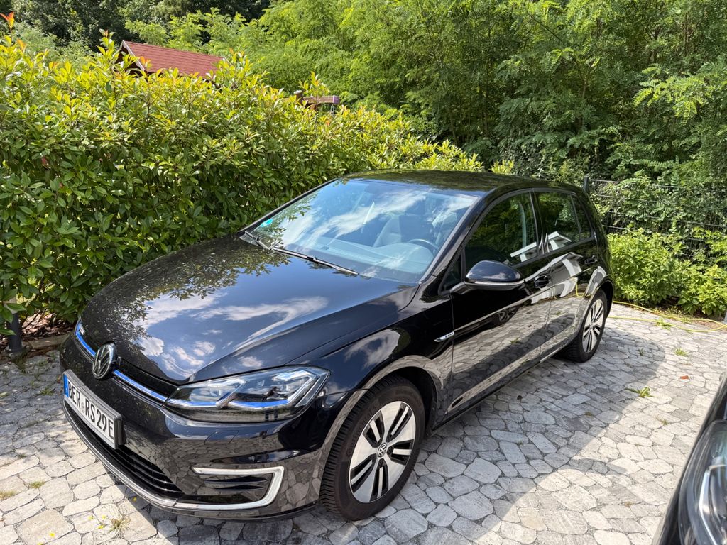Volkswagen Golf e-Golf CCS Scheckheft Allwetter SoH 95%