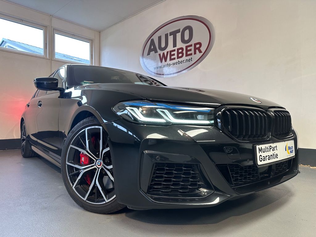 Bild des Angebotes BMW M550I A X DRIVE*LEDER*NAVI*GSD*HEAD UP*STDHZ*LED