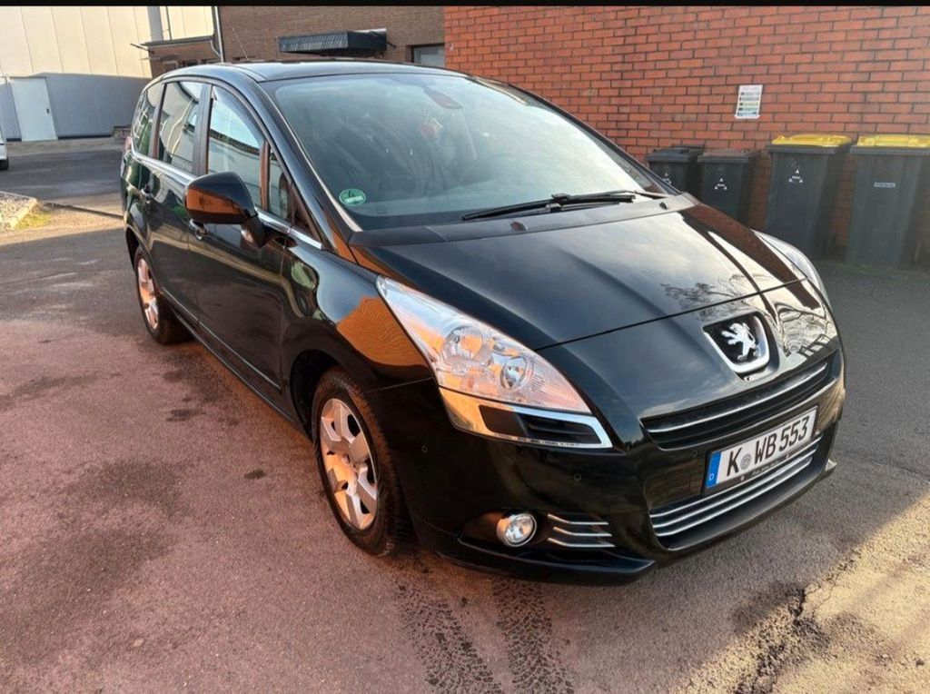 Bild des Angebotes Peugeot 5008 1.6 Premium 155 THP Premium