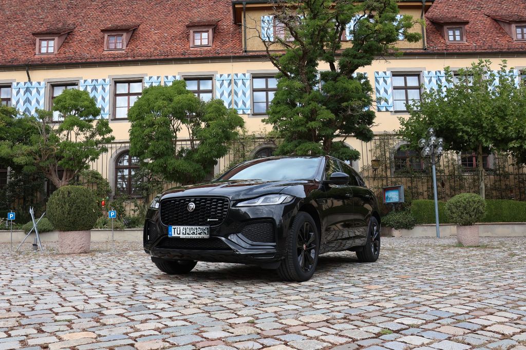 Bild des Angebotes Jaguar F-Pace D200 R-DYNAMIC BLACK AWD R-DYNAMIC BLACK