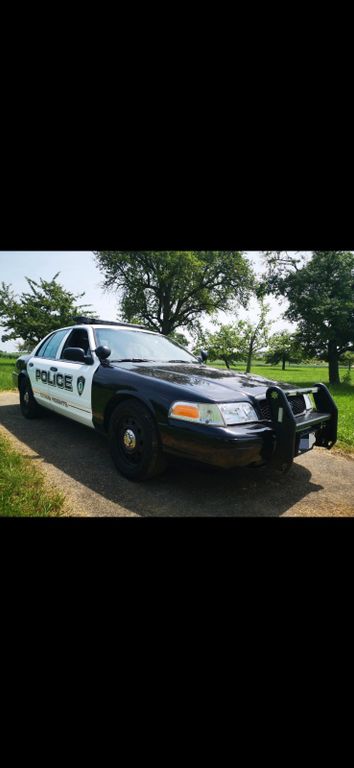 Bild des Angebotes Ford Crown Victoria Police Interceptor