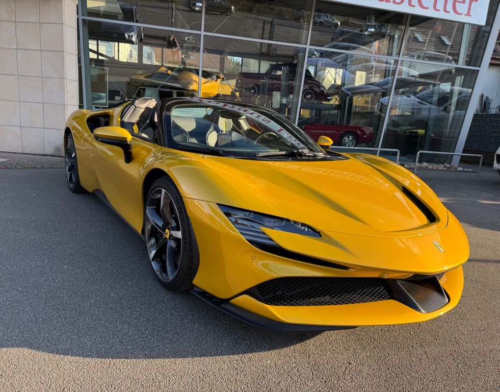 Bild des Angebotes Ferrari SF90 Spider*Lift*Carbon*Racing Sitze*Kamera*LED