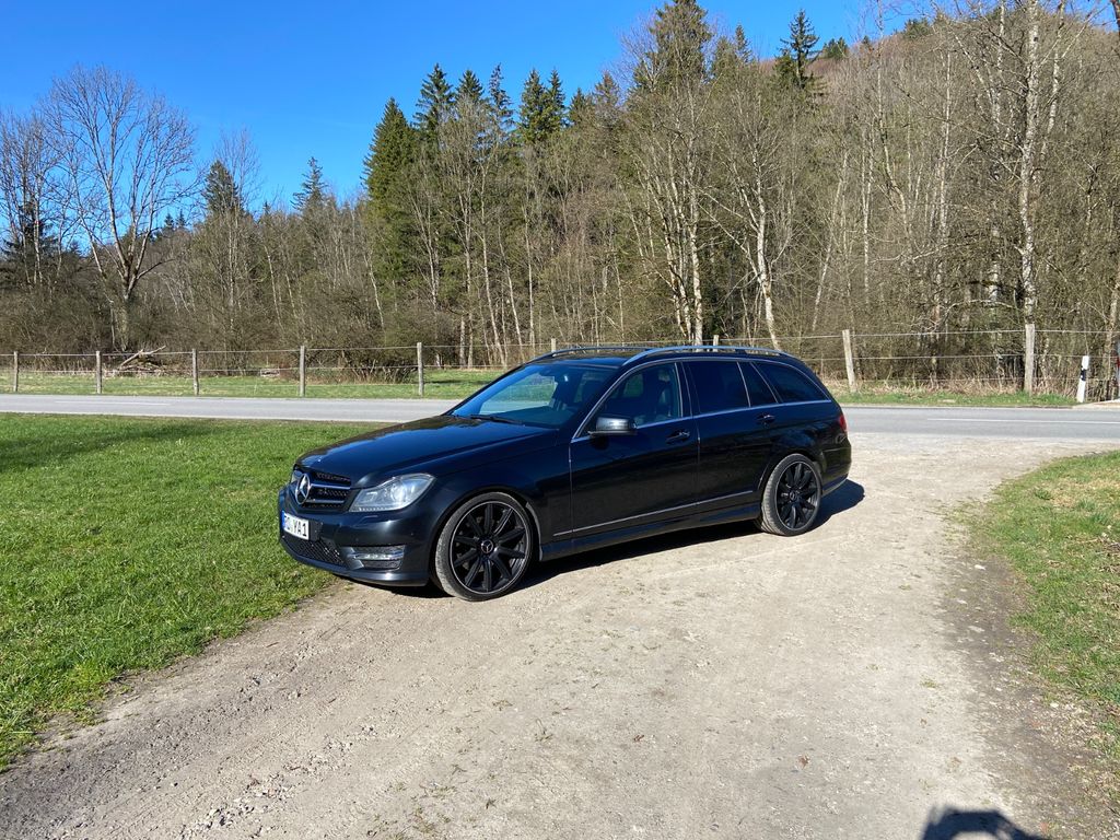 Bild des Angebotes Mercedes-Benz C 300 CDI 4MATIC T Autom. AMG