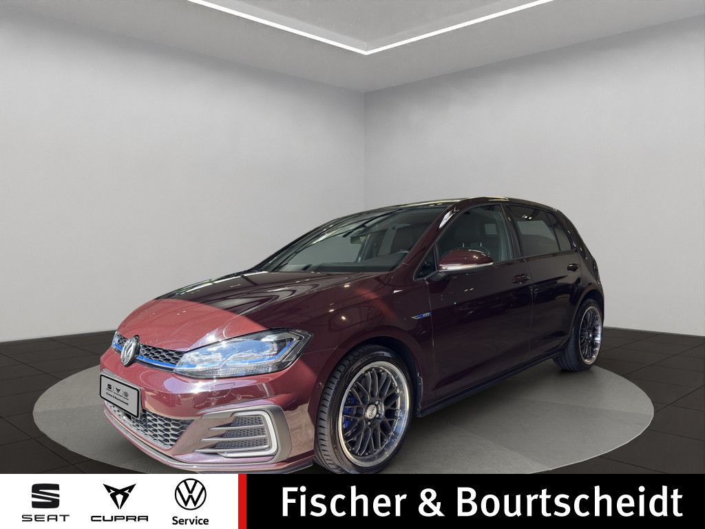 Bild des Angebotes Volkswagen Golf VII 1.4 TSI Hybrid GTE AID STANDHZ LED PANO