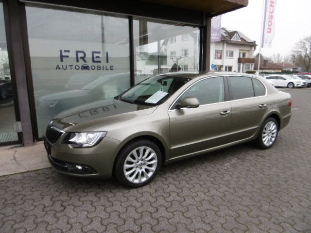 Bild des Angebotes Skoda Superb Exclusive,Limousine,ALU,2 Hand,NAVI