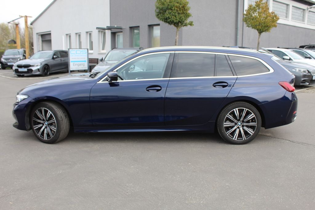 Bild des Angebotes BMW 330d xDrive Tour.+HUD+Sportsitz+Memory+DAB+Hifi+