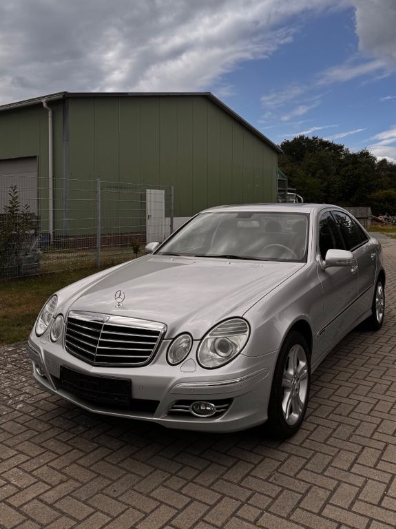Bild des Angebotes Mercedes-Benz E 350 4MATIC Classic, GSDH, Bi-Xenon, Leder,4x4