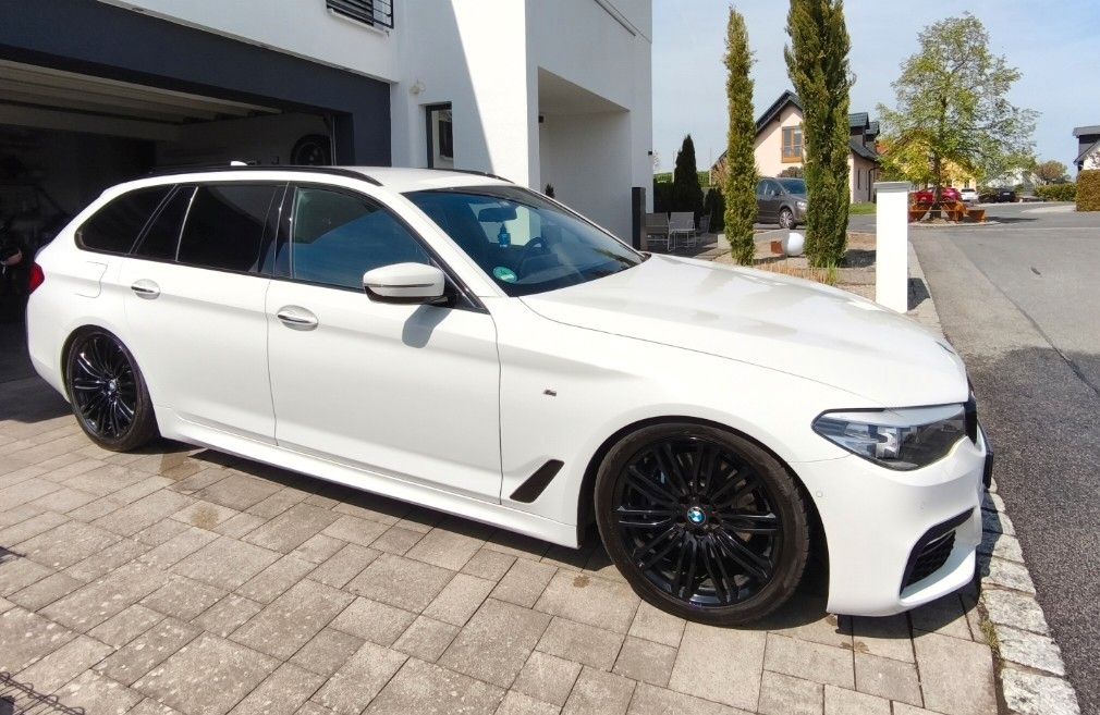 Bild des Angebotes BMW 530d xDrive Touring M-Paket TOP