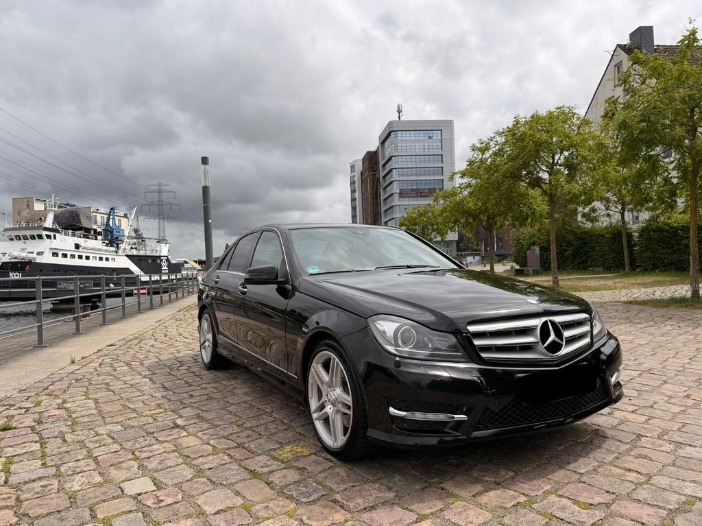 Bild des Angebotes Mercedes-Benz C 350 AMG V6 AVANTGARDE Top gepflegt wenig KM!