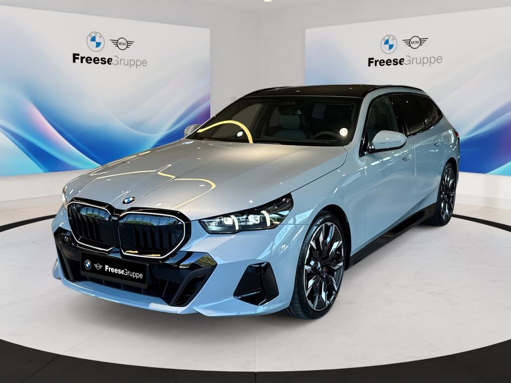 Bild des Angebotes BMW 540d xDrive AHK 360° STANDHZ HEAD-UP SITZBELÜFT