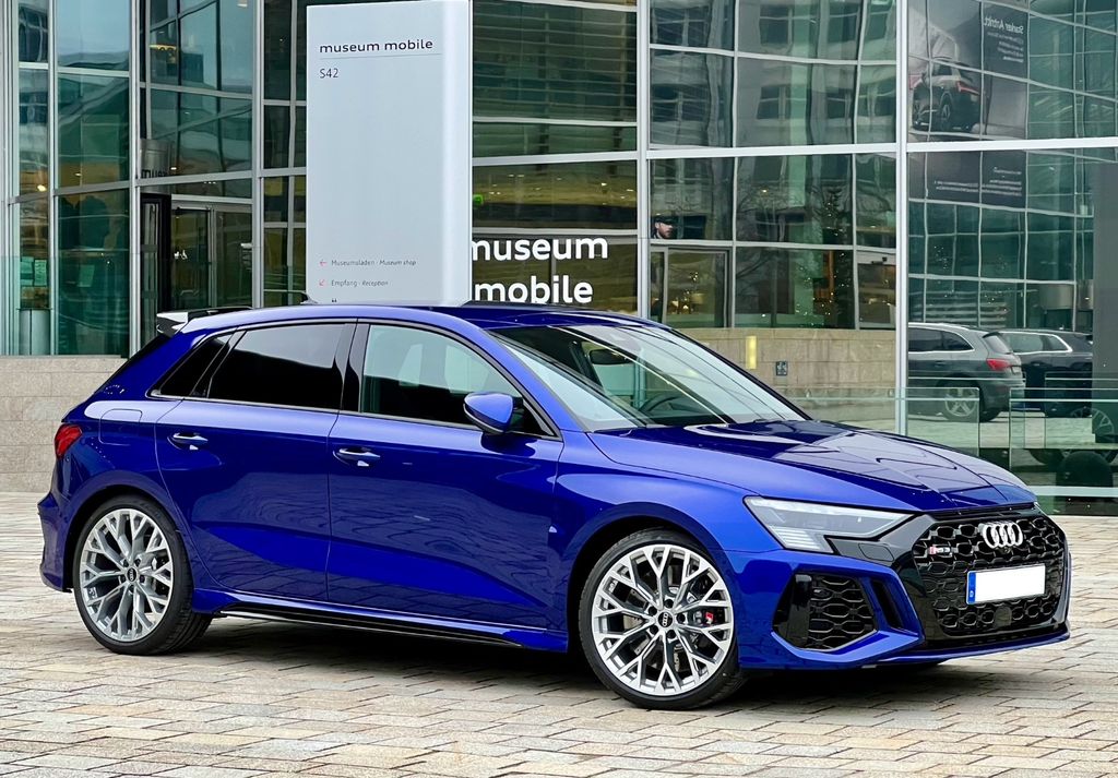 Bild des Angebotes Audi RS3 San Marino Blau 360° Massage Head Up Carbon