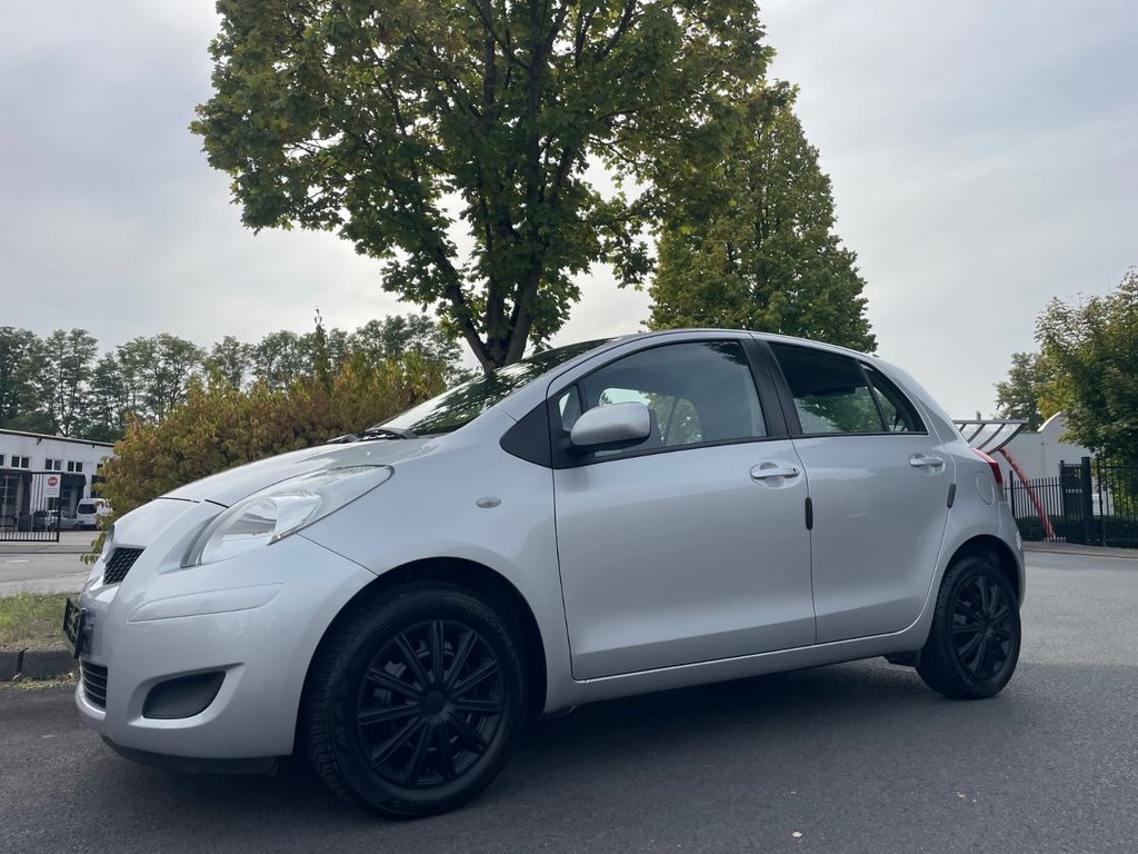 Bild des Angebotes Toyota Yaris Sol(1.Hand/60000km/Garantie)
