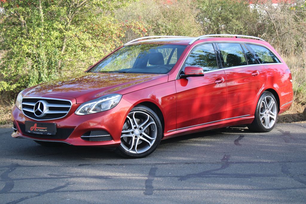Bild des Angebotes Mercedes-Benz E 250 BT *Avantgarde/Leder/AHK!/Comand/ILS/18'*