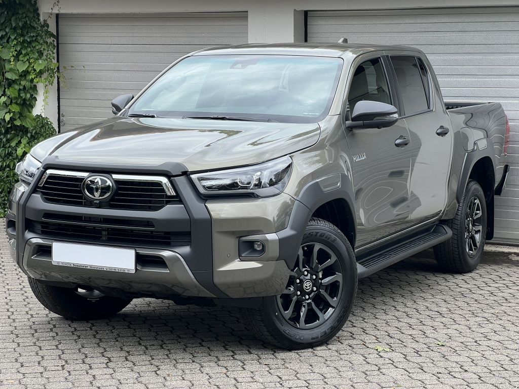 Bild des Angebotes Toyota Hilux Double Cab Invincible 4x4 Mild Hybrid