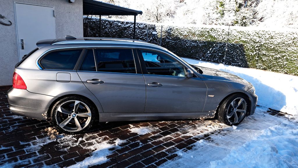Bild des Angebotes BMW 335i xDrive Touring Edition Sport Edition Sport