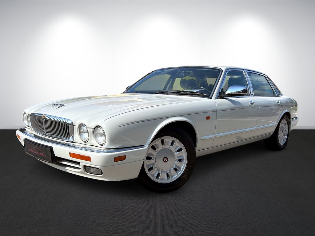 Bild des Angebotes Jaguar Daimler X300 4.0 Six *Alcantara*Schiebedach*